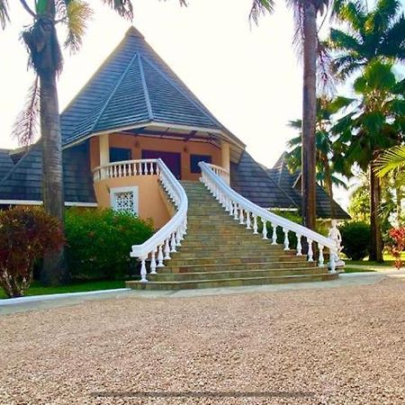 Sunset Villa Boutique Resort Praia de Diani Exterior foto