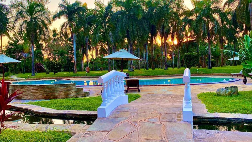 Sunset Villa Boutique Resort Praia de Diani Exterior foto