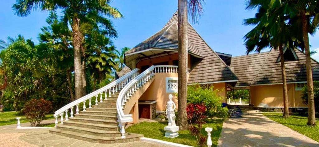Sunset Villa Boutique Resort Praia de Diani Exterior foto