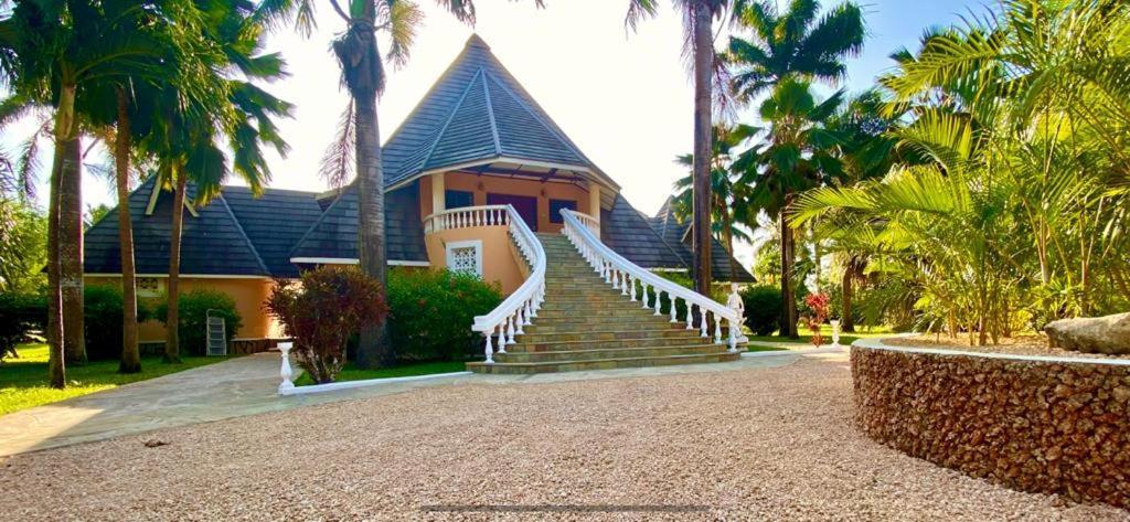 Sunset Villa Boutique Resort Praia de Diani Exterior foto