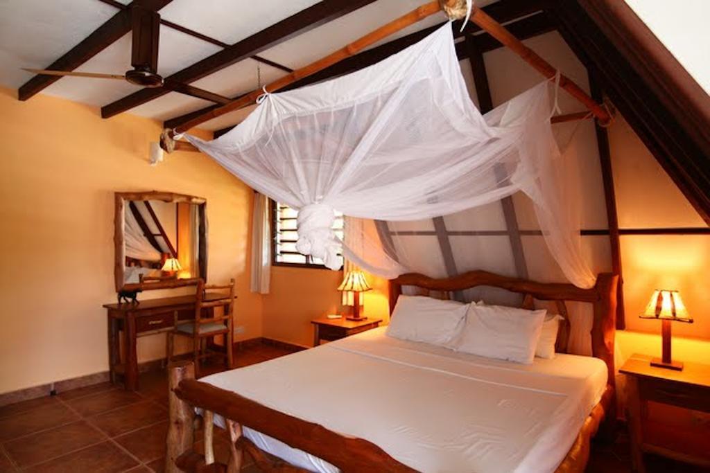 Sunset Villa Boutique Resort Praia de Diani Exterior foto